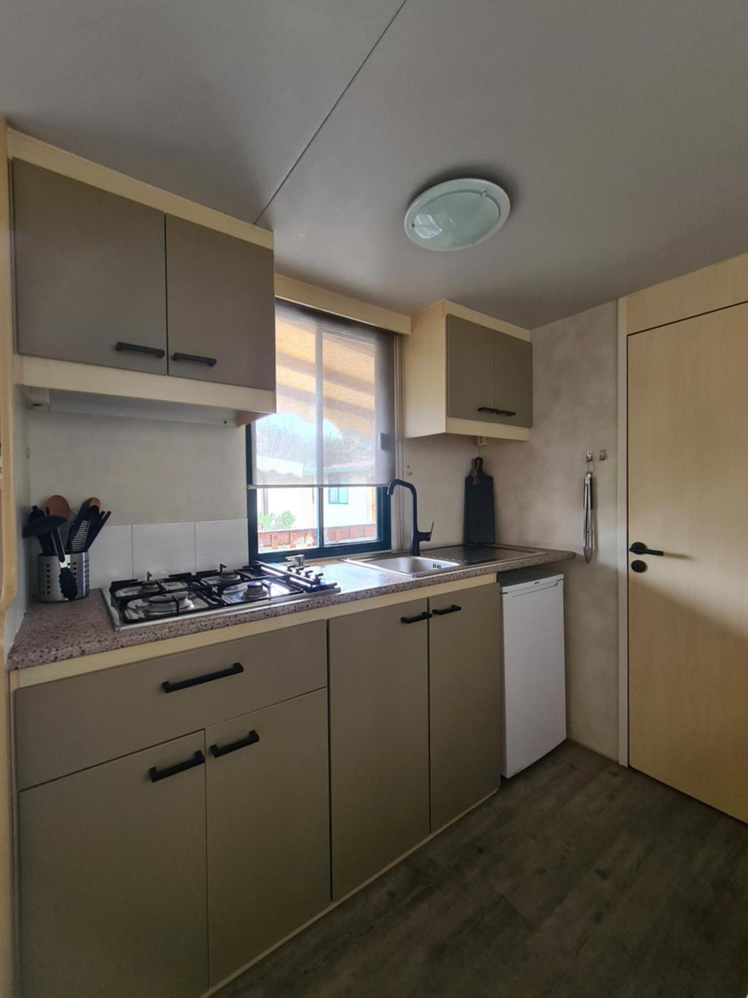 Comfortabele Familie Chalets Met Veranda Incl Airco Dichtbij Zee! Viareggio Exterior photo